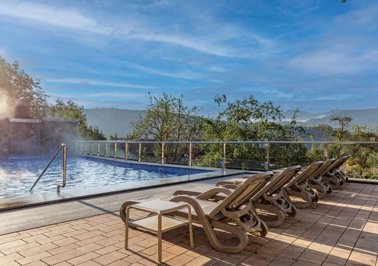 Ведмежа Гора Panorama Spa Resort Yaremche Exterior photo